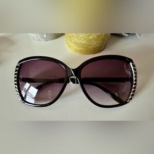 Women’s black oversized Sunglasses NWOT